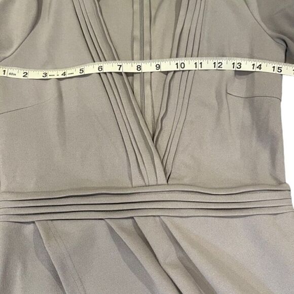 Tobi Ava Lilac Grey Bodycon Long Sleeved Split Hem Deep Plunge Dress Size Small - Picture 6 of 10